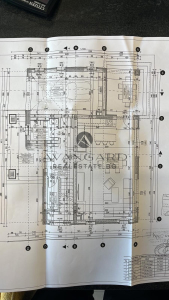 DETACHED HOUSE WITH YARD! COMA!