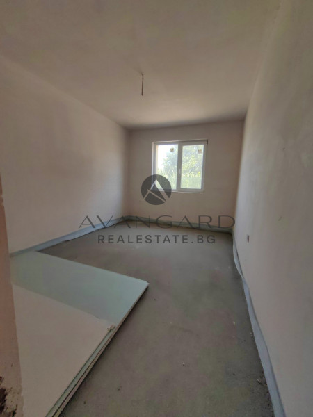 TWO-ROOM/COMATEV KNOT