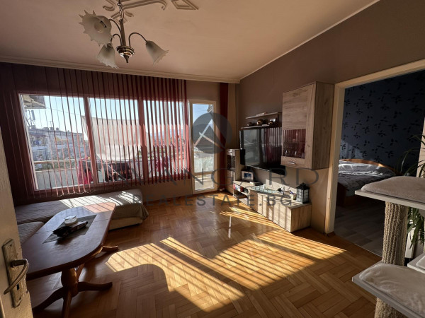 A three -bedroom furnished! Real square footage! Komatevo!