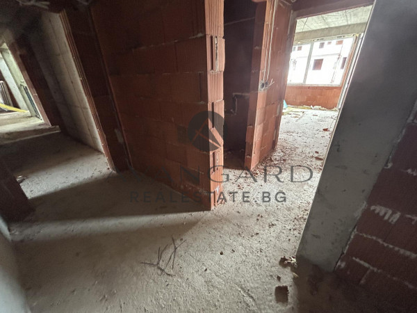 АКТ 14! Двустаен апартамент Остромила