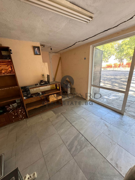 Three-room REAL SQUARE AREA