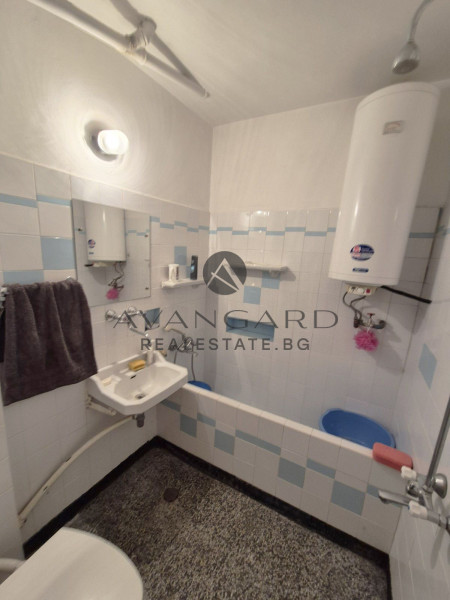 ЧЕТИРИСТАЕН  АПАРТАМЕНТ С РЕАЛНА КВАДРАТУРА / КАМЕЛА