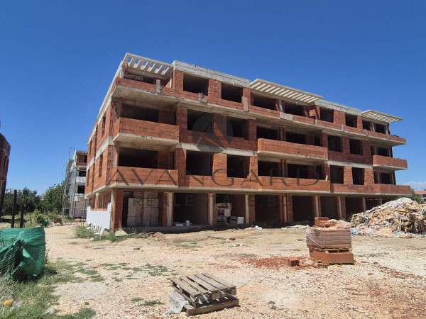 One -bedroom apartment with parking space included in the price