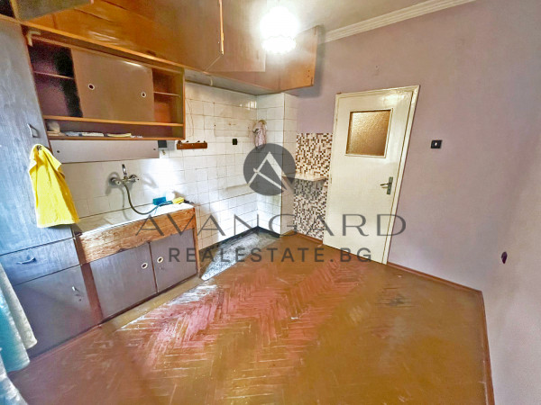 ТРИСТАЕН РЕАЛНА КВАДРАТУРА НЕПТУНА