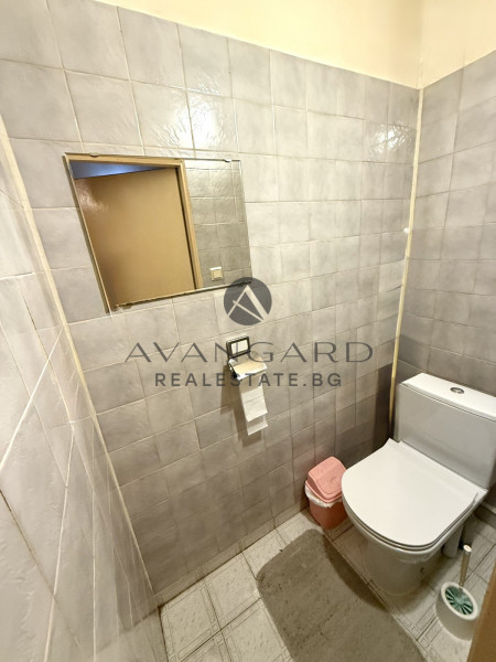 Three-room REAL SQUARE SQUARE POST OFFICE