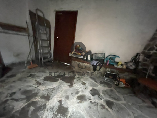HOUSE WITH GARAGE NOVOTELLA