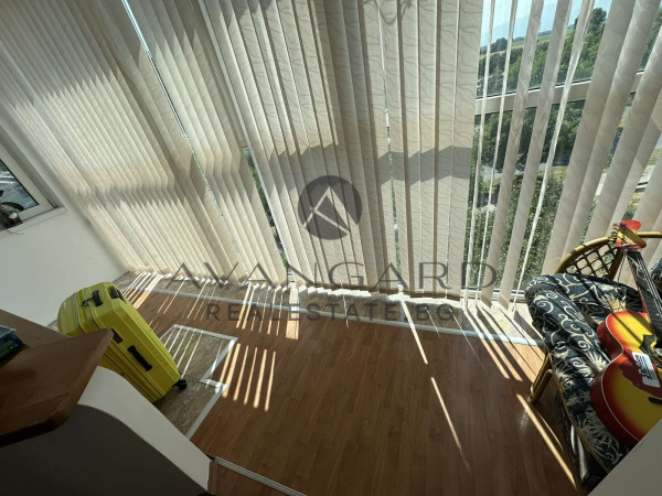 Spacious two -bedroom / real square footage / south exposure