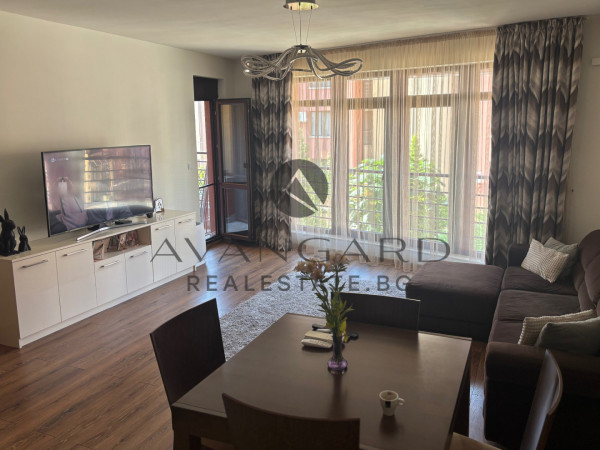 ДВУСТАЕН АПАРТАМЕНТ / ОСТРОМИЛА