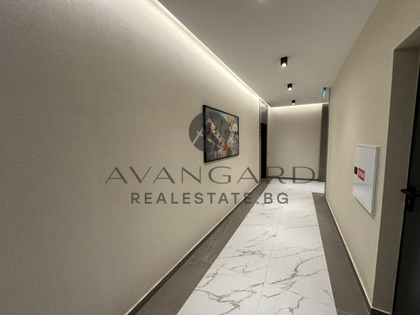 Spacious one -bedroom / south exposure / Mall Plovdiv