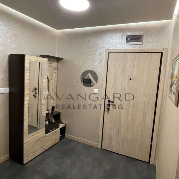 CENTER EAST !!! LUXURY TWO-ROOM APARTMENT!!!