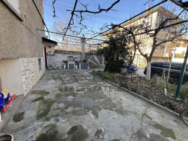 House floor + basement / Proslav