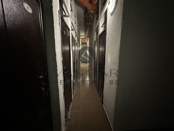Two -bedroom/communicative place/south!