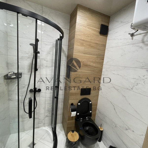 CENTER EAST !!! LUXURY TWO-ROOM APARTMENT!!!