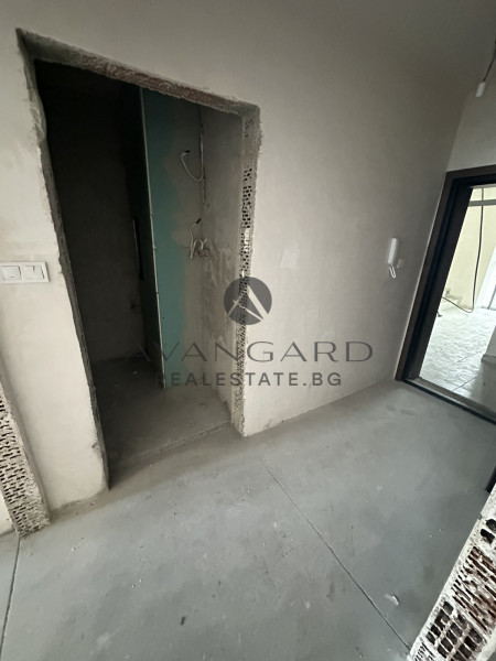 One -bedroom in front of Act 16 Thrace