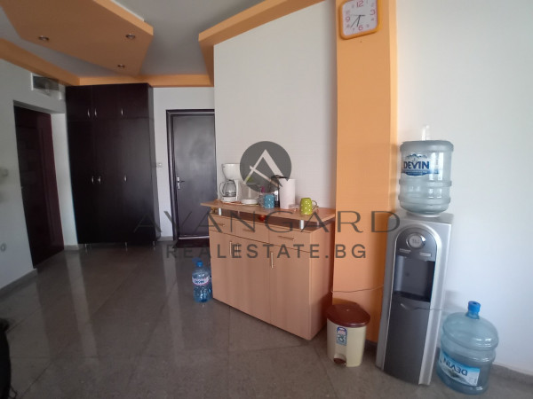 FURNISHED OFFICE