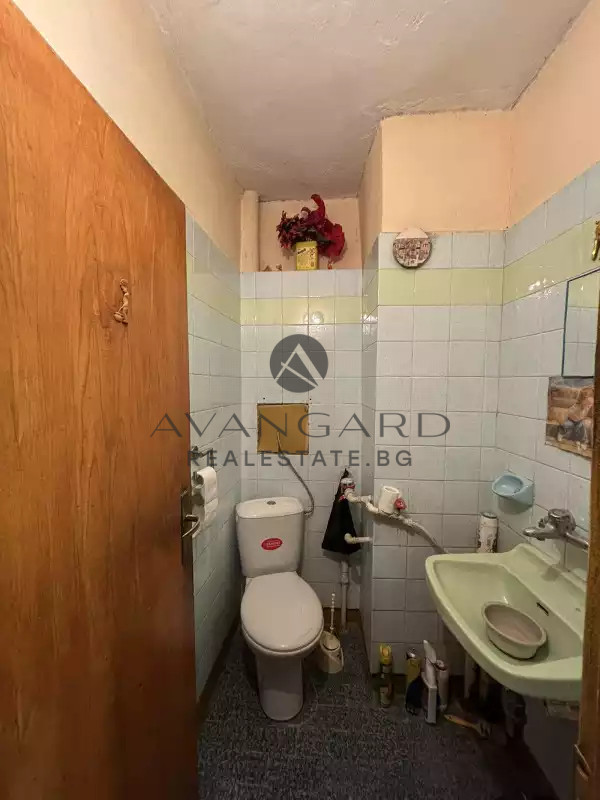 THREE-ROOM APARTMENT/CENTRE