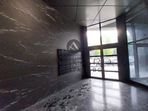 АКТ 16! Тристаен апартамент С 34 кв.м. ХОЛ / Мол Пловдив