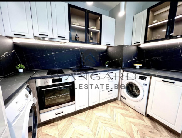 Luxury two -bedroom