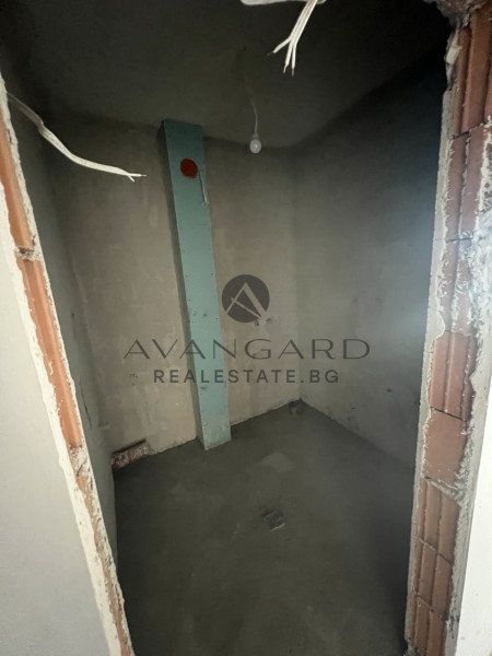 Three-room apartment / Karshiyaka