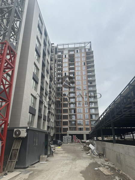 Two -bedroom apartment/new luxury complex