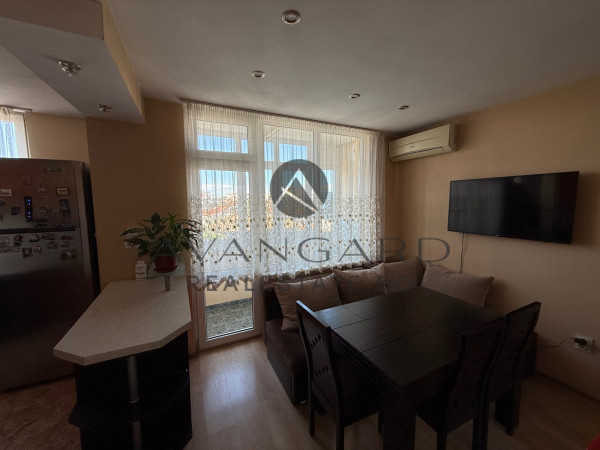 Fully furnished multi -bedroom apartment