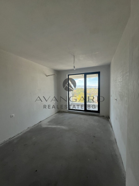 Three-room apartment / Karshiyaka