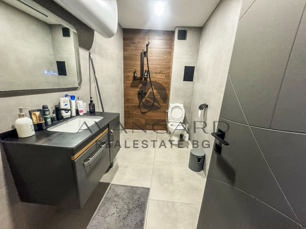 Обзаведен двустаен до Стоматологичен факултет