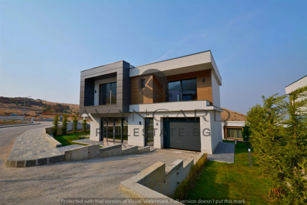 NEW MODERN HOUSE IN MARKOVO