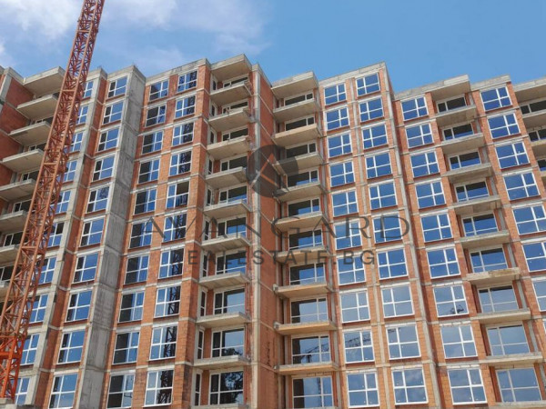 One bed! South! With Act 14!