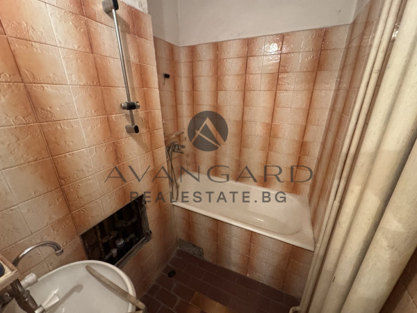 REAL SQUARE !! THREE-ROOM APARTMENT IN THRACIA NEXT TO AQUALAND!! FREE PARKING!!