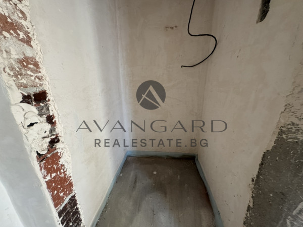 One bedroom with Act 16!