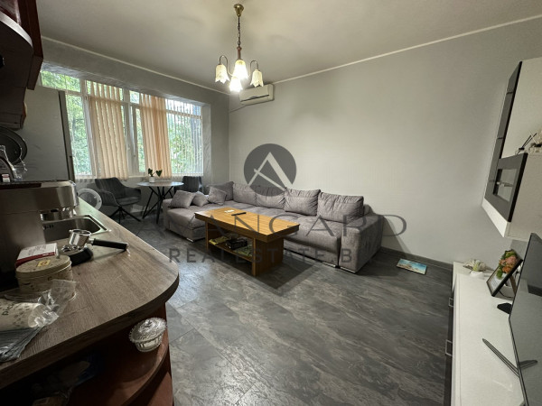 Spacious three -bedroom / Plovdiv University