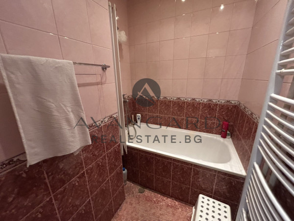 A renovated two -bedroom apartment to Kaufland