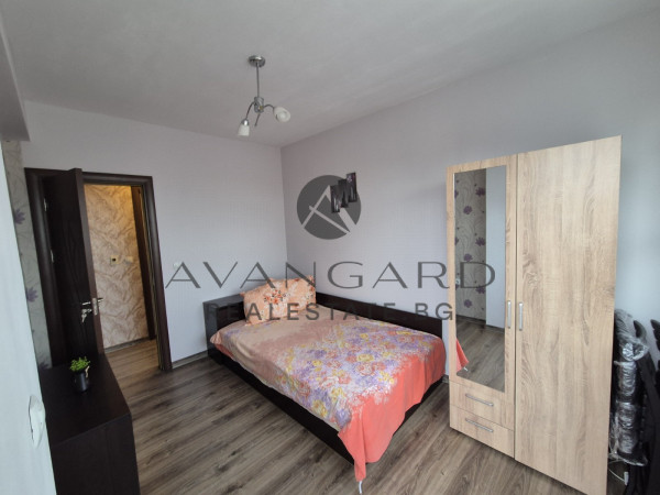 Three -bedroom furnished youth hill