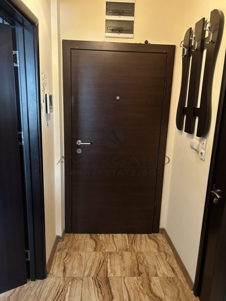 Benefit! A furnished one -bedroom new building