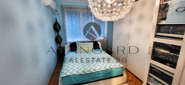 ЦЕНТРАЛНА ГАРА! ТРИСТАЕН ОБЗАВЕДЕН!