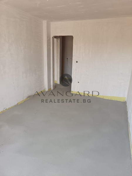 One bedroom with parking space in the price! Ostromila!