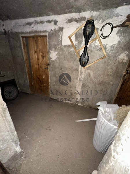 A three -bedroom furnished! Real square footage! Komatevo!