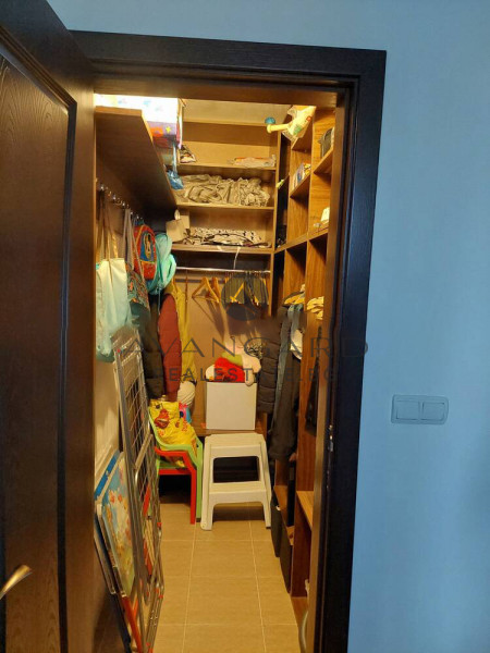 DETACHED HOUSE WITH YARD / Brestovitsa village