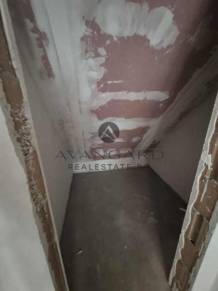 ТРИСТАЕН с АКТ 16 В СТАРИЯ ГРАД