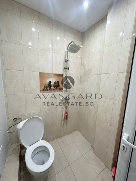 Двустаен обзаведен до Форума