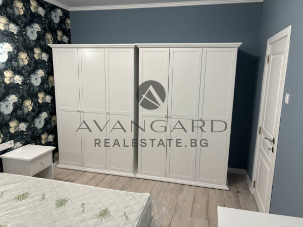 Luxury four-room apartment next to MG