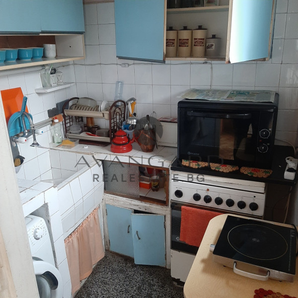 One bedroom with separate kitchen! Sunrise!