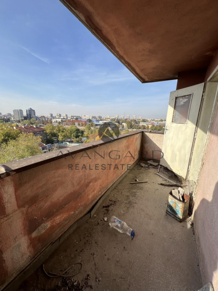 MULTI-ROOM CENTER/ Water Palace