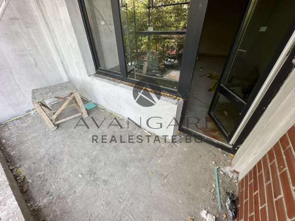 One -bedroom / new modern building