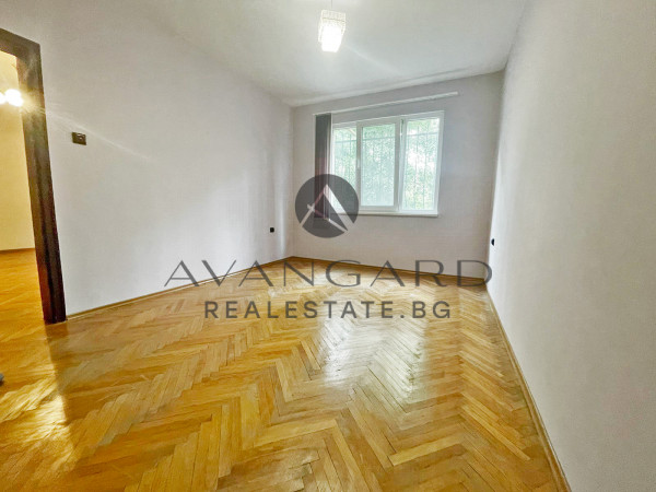 ТРИСТАЕН РЕАЛНА КВАДРАТУРА НЕПТУНА