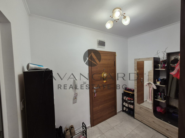 A two -bedroom apartment with parking space/ Okoomila