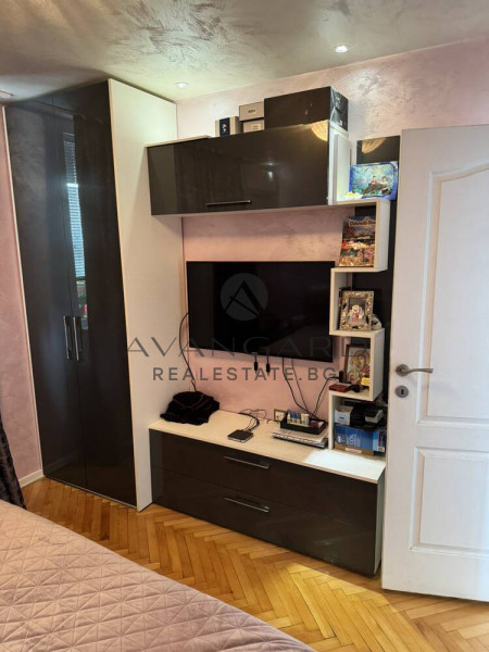 Stylishly furnished to Vasil Kolarov