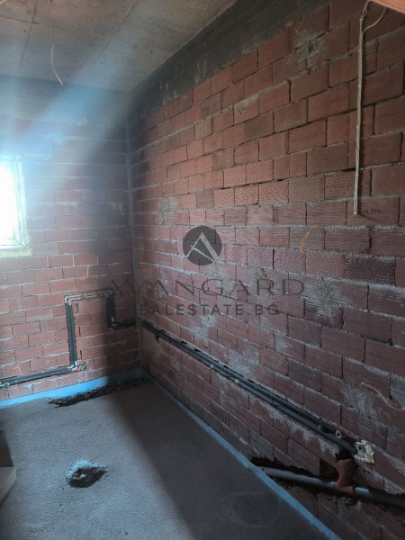 Two -storey house between Markovo and Champion!