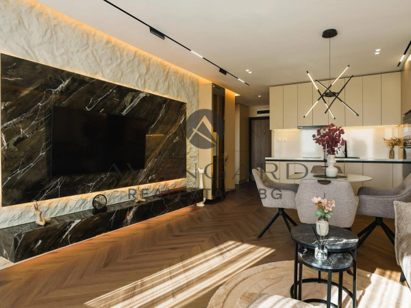 Луксозен двустаен Остромила